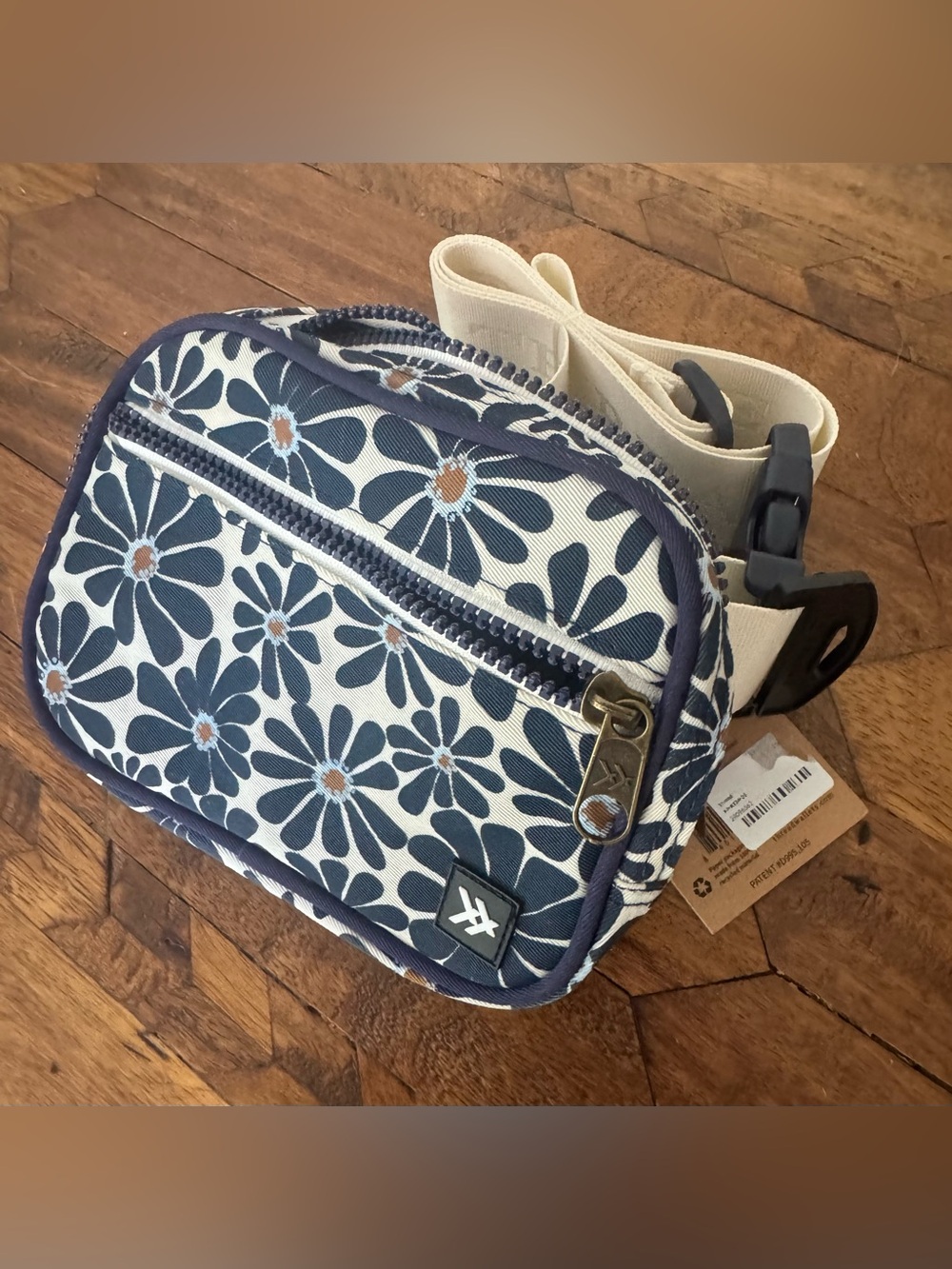 NWT Thread Floral Canvas Crossbody Bag Fanny pack belt bag daisy design